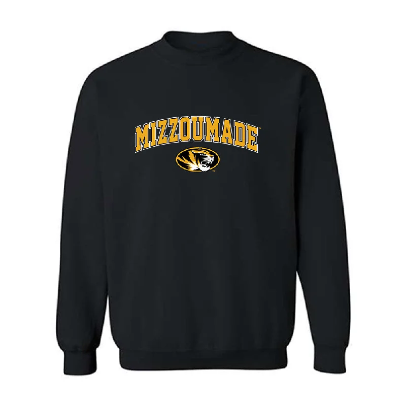 Missouri - NCAA Women's Basketball : Londyn Oliphant - Crewneck Sweatshirt Hoodie with Pastel Soft Subtle Missouri - NCAA Women's Basketball : Londyn Oliphant - Crewneck Sweatshirt Hoodie with Pastel Soft Subtle