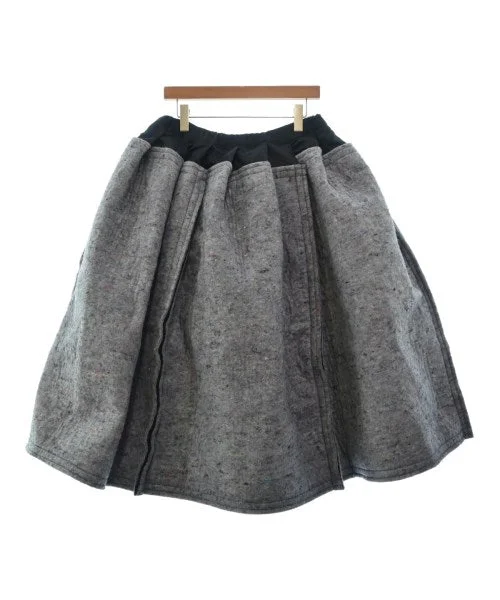 COMME des GARCONS Knee length skirts lace skirt intricate