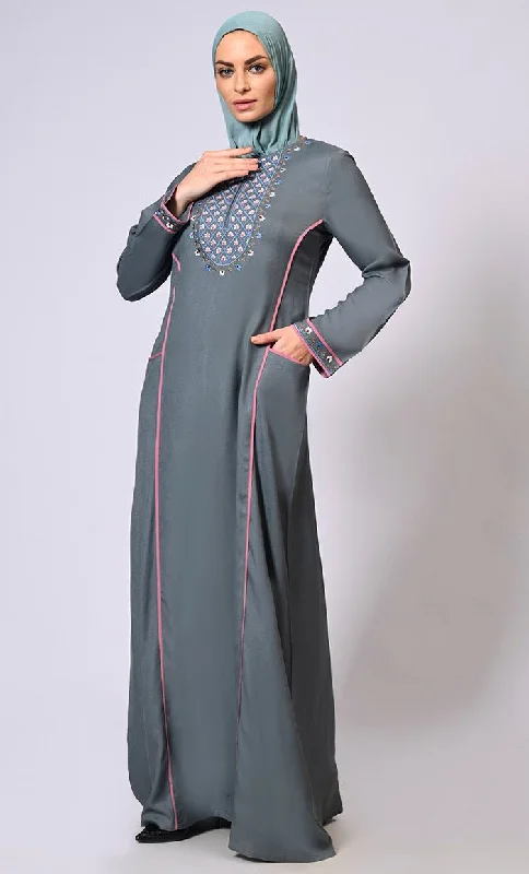 Feminine Flourish: Embroidered Front Zip Grey Abaya with Front Pockets