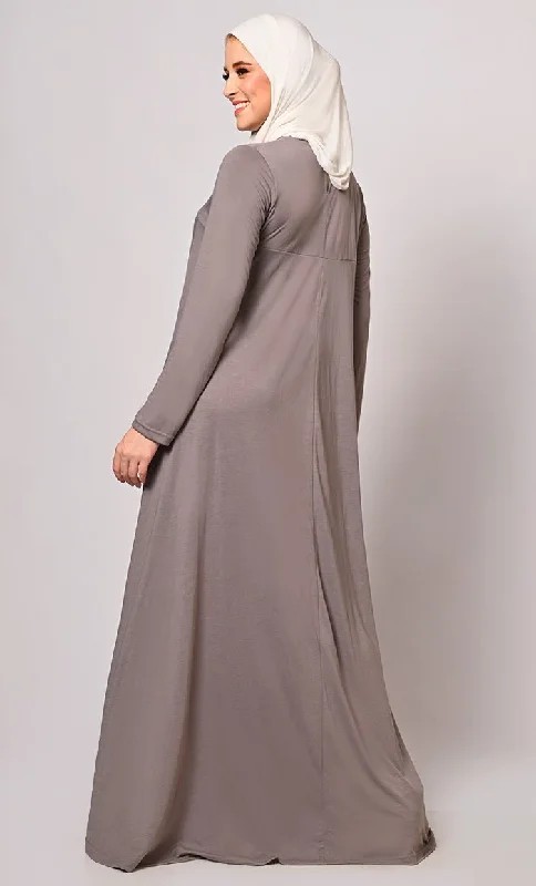 Flowing Elegance: Grey Flared Abaya With Pockets