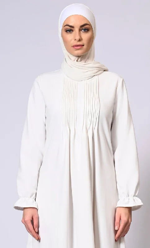 Graceful Gatherings: White Pleated Front Abaya with Elastic Sleeves